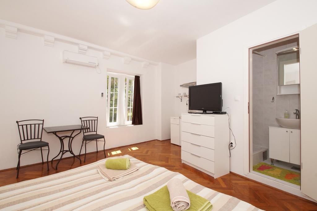 קורצולה White House Apartments מראה חיצוני תמונה