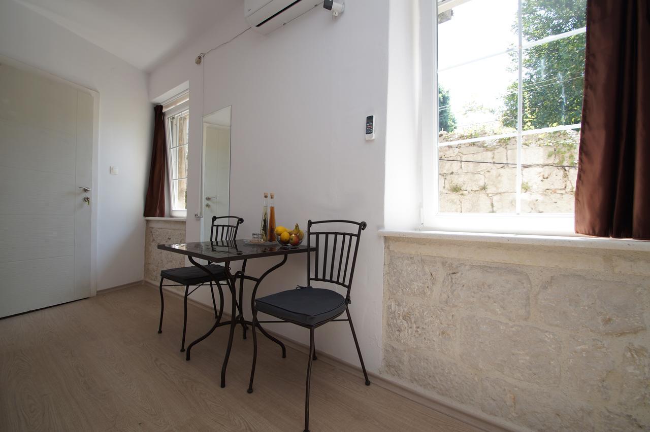 קורצולה White House Apartments מראה חיצוני תמונה