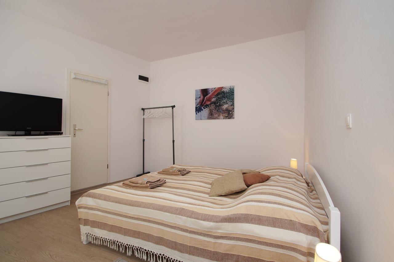 קורצולה White House Apartments מראה חיצוני תמונה