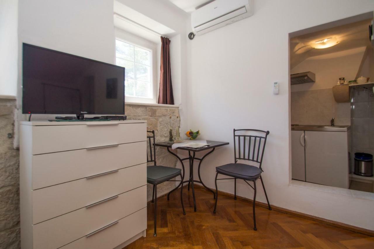 קורצולה White House Apartments מראה חיצוני תמונה